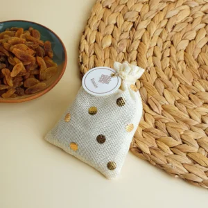 Dry raisins with potli bag