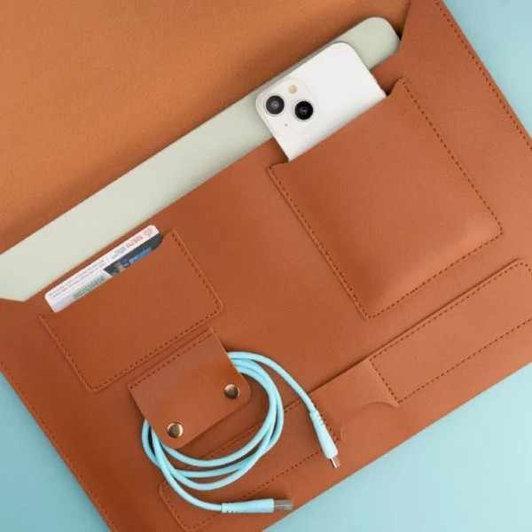 Sleek Station Laptop Sleeve